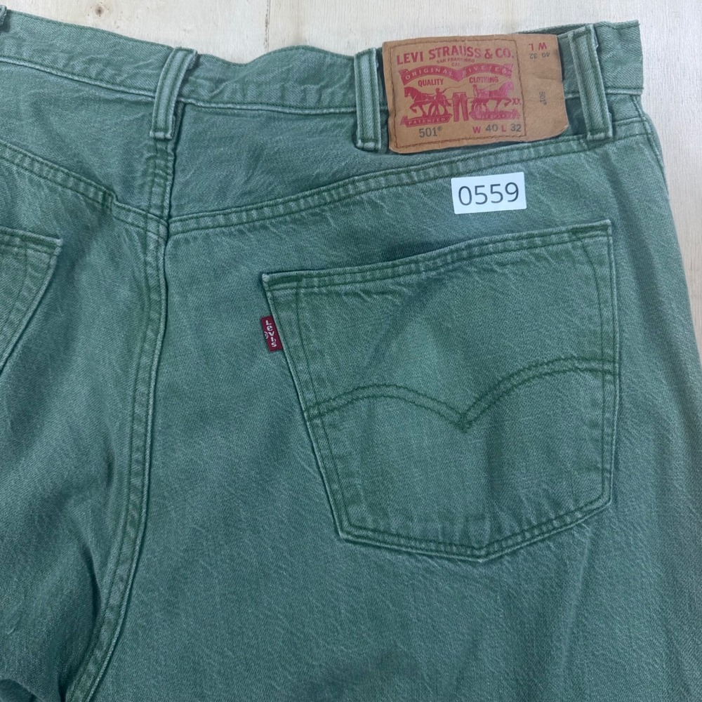 Levis 501 Mens 40x32 White Oak Cone Denim Jeans Green Button Fly Made Mexico
